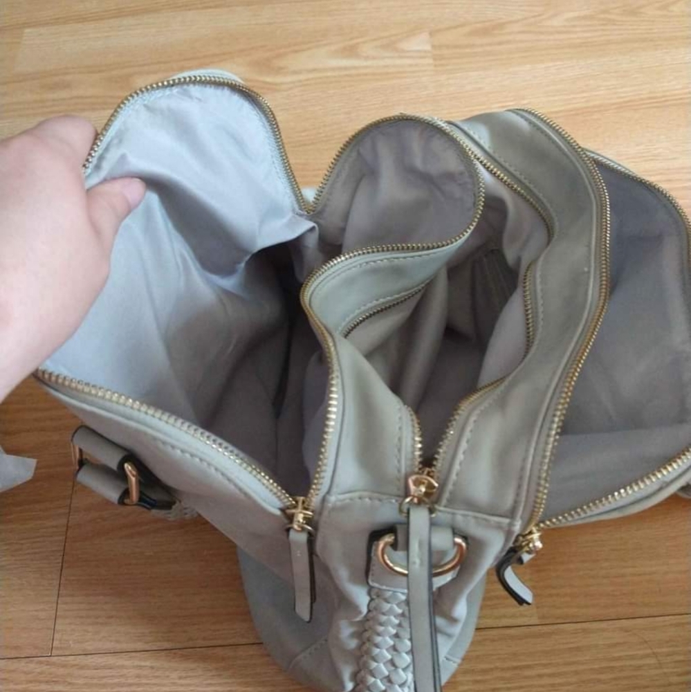 purse - Picture 2 of 2